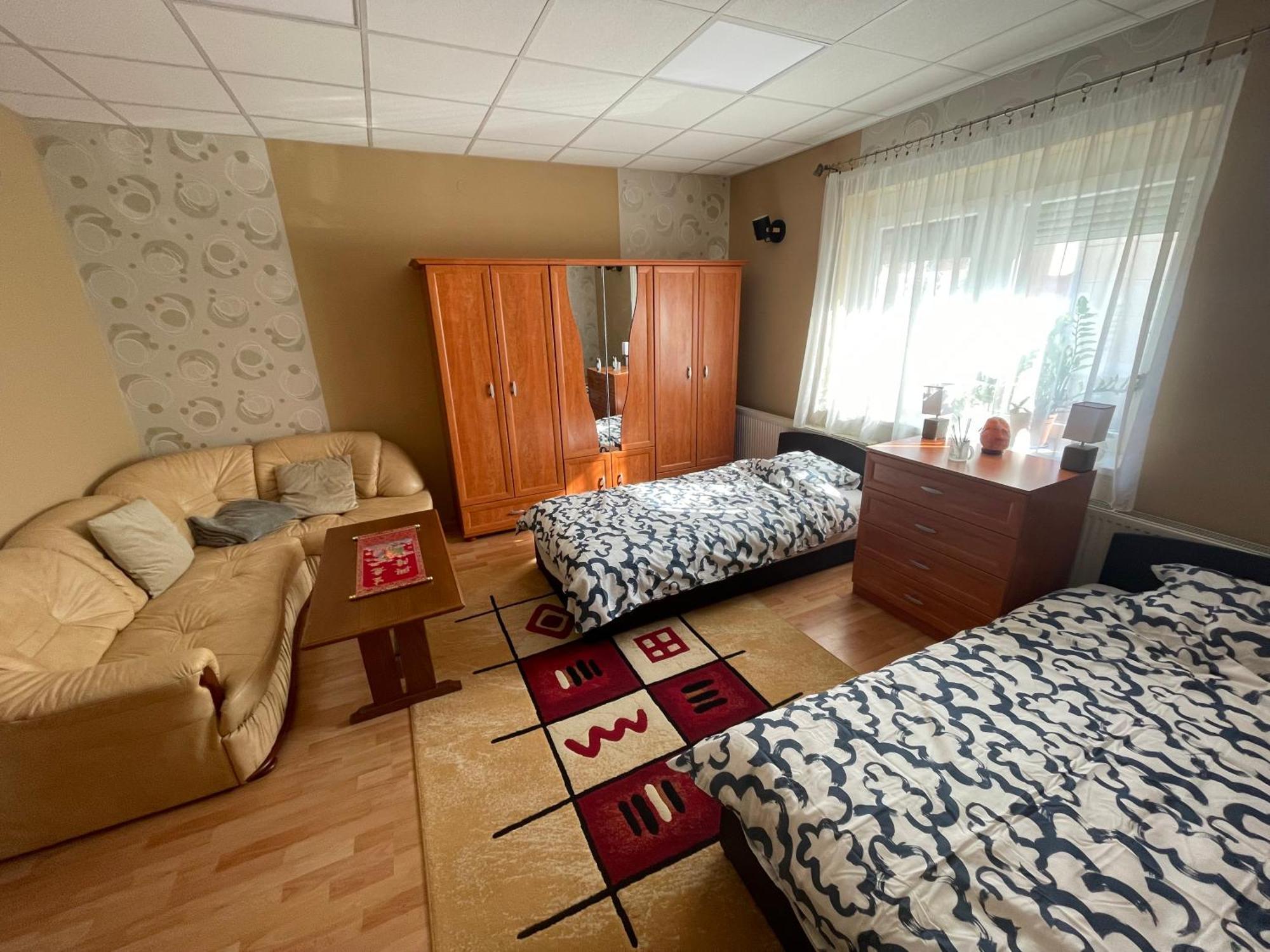 Relax Lägenhet Zalaegerszeg Exteriör bild